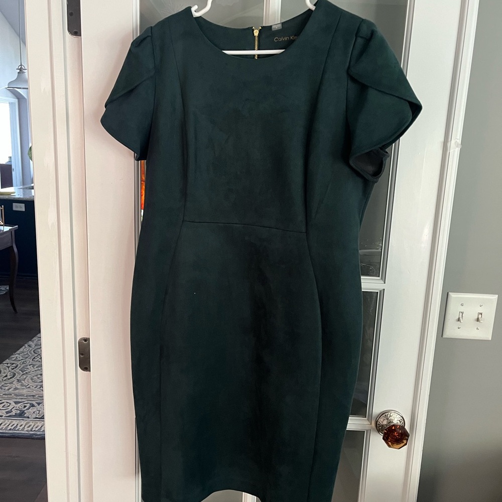 Chic Dark Green Dress